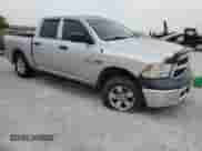 2018 Ram 1500 Tradesman z VIN 1C6RR7KM5JS274717, wystawiony jako Copart lot #61930744 z przebiegiem 115 880 mil mil oraz Czysty tytuł • Clean title. Historia ofert i sprzedaży dostępna na DreamBid. Obrazek 4.