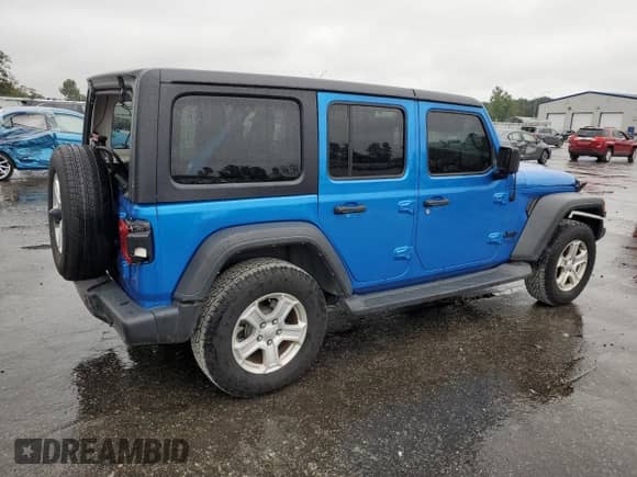 2021 Jeep Wrangler Unlimited Willys Sport with VIN 1C4HJXDG4MW786551, listed as a Copart auction lot 71394445 with 71,117 mi miles and Salvage title. Bid and sale history available at DreamBid. Image 3.