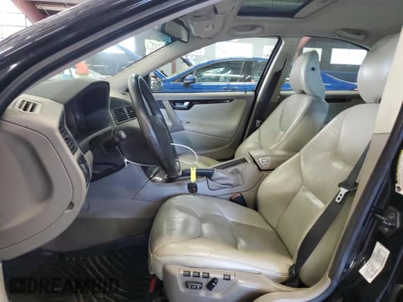 2006 Volvo S60 2.5L Turbo с VIN YV1RH592862523338, выставлен на аукционе Copart как лот 71664015 с пробегом 225 217 миль миль и Чистый • Clean title. История ставок и продаж доступна на DreamBid. Изображение 7.