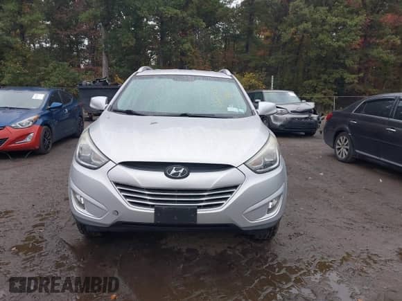 2014 Hyundai Tucson Limited with VIN KM8JUCAG1EU911469, listed as a IAAI auction lot 43431340 with 109,068 mi miles and . Bid and sale history available at DreamBid. Image 12.