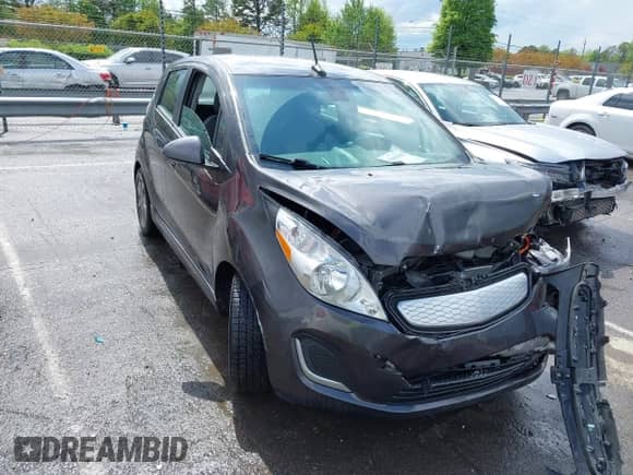 2014 Chevrolet Spark LT с VIN KL8CL6S01EC435788, выставлен на аукционе IAAI как лот 42010502 с пробегом 51 916 миль миль и . История ставок и продаж доступна на DreamBid. Изображение 1.