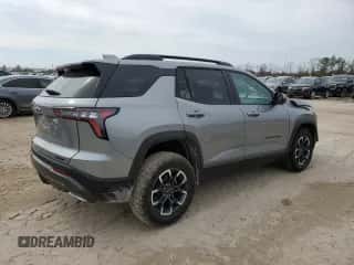 2025 Chevrolet Equinox FWD ACTIV z VIN 3GNAXKEG6SL144022, wystawiony jako Copart lot #46074645 z przebiegiem 4 252 mil mil oraz Szkoda całkowita • Salvage title. Historia ofert i sprzedaży dostępna na DreamBid. Obrazek 3.