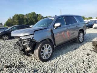 2023 Chevrolet Tahoe High Country с VIN 1GNSKTKL8PR213979, выставлен на аукционе Copart как лот 66682755 с пробегом 69 814 миль миль и Списание • Salvage title. История ставок и продаж доступна на DreamBid. Изображение 1.