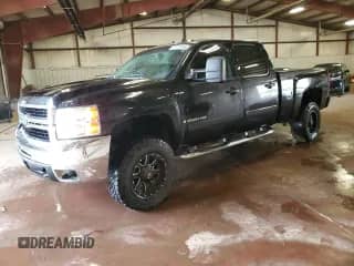2008 Chevrolet Silverado 2500HD Work Truck с VIN 1GCHK23688F195721, выставлен на аукционе Copart как лот 71783855 с пробегом 223 809 миль миль и Чистый • Clean title. История ставок и продаж доступна на DreamBid. Изображение 1.