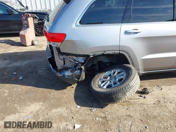 2018 Jeep Grand Cherokee Altitude z VIN 1C4RJEAGXJC429126, wystawiony jako IAAI lot #41300948 z przebiegiem 61 683 mil mil oraz . Historia ofert i sprzedaży dostępna na DreamBid. Obrazek 6.