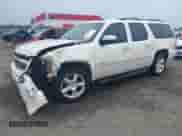 2009 Chevrolet Suburban LTZ с VIN 1GNFC36029R257896, выставлен на аукционе IAAI как лот 42446243 с пробегом 232 989 миль миль и . История ставок и продаж доступна на DreamBid. Изображение 17.