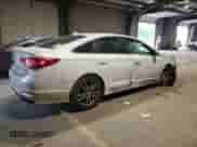 2017 Hyundai Sonata Sport с VIN 5NPE34AB3HH501791, выставлен на аукционе Copart как лот 57760385 с пробегом 125 514 миль миль и Списание • Salvage title. История ставок и продаж доступна на DreamBid. Изображение 3.