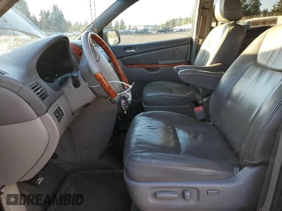 2006 Toyota Sienna XLE z VIN 5TDZA22C76S490692, wystawiony jako Copart lot #86271745 z przebiegiem 154 022 mil mil oraz Czysty tytuł • Clean title. Historia ofert i sprzedaży dostępna na DreamBid. Obrazek 7.