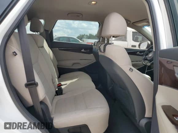 2018 Kia Sorento L with VIN 5XYPG4A36JG418391, listed as a Copart auction lot 82775405 with 110,036 mi miles and Clean title. Bid and sale history available at DreamBid. Image 11.