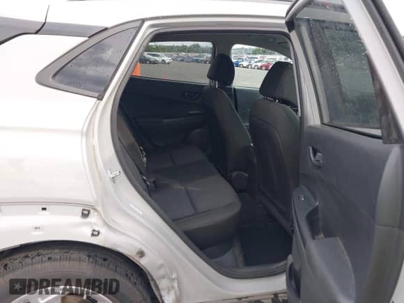 2022 Hyundai Kona SEL with VIN KM8K6CAB4NU769055, listed as a IAAI auction lot 43164582 with 45,551 mi miles and . Bid and sale history available at DreamBid. Image 8.