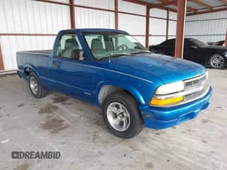 2001 Chevrolet S-10 with VIN 1GCCS145718229751, listed as a IAAI auction lot 42409823 with Not provided miles and . Bid and sale history available at DreamBid. Image 1.