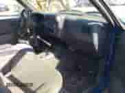 1994 Chevrolet S-10 z VIN 1GCCS1448RK159408, wystawiony jako IAAI lot #42137516 z przebiegiem 221 944 mil mil oraz . Historia ofert i sprzedaży dostępna na DreamBid. Obrazek 5.