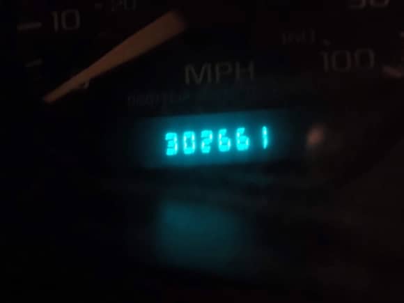 2003 Chevrolet Blazer LS с VIN 1GNDT13X03K175789, выставлен на аукционе IAAI как лот 42166503 с пробегом 302 661 миль миль и . История ставок и продаж доступна на DreamBid. Изображение 7.