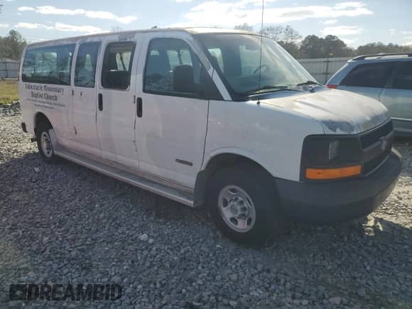 2003 Chevrolet Express Passenger with VIN 1GAHG39U331174531, listed as a Copart auction lot 49840305 with 26,858 mi miles and Non repairable. Bid and sale history available at DreamBid. Image 4.