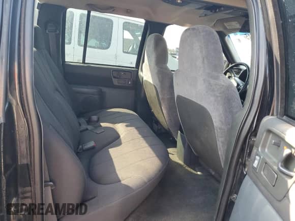 2004 Chevrolet S-10 LS z VIN 1GCDT13X64K134819, wystawiony jako Copart lot #71171315 z przebiegiem 198 777 mil mil oraz Szkoda całkowita • Salvage title. Historia ofert i sprzedaży dostępna na DreamBid. Obrazek 10.