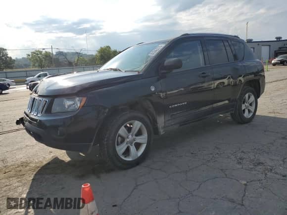 2014 Jeep Compass Sport z VIN 1C4NJDBB9ED544845, wystawiony jako Copart lot #81043775 z przebiegiem 61 554 mil mil oraz Czysty tytuł • Clean title. Historia ofert i sprzedaży dostępna na DreamBid. Obrazek 1.