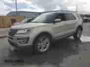 2017 Ford Explorer Limited z VIN 1FM5K7F83HGE19819, wystawiony jako Copart lot #84980455 z przebiegiem 151 797 mil mil oraz Szkoda całkowita • Salvage title. Historia ofert i sprzedaży dostępna na DreamBid. Obrazek 1.
