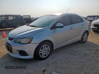2017 Chevrolet Sonic LS с VIN 1G1JB5SH0H4150119, выставлен на аукционе Copart как лот 81072225 с пробегом 129 533 миль миль и Чистый • Clean title. История ставок и продаж доступна на DreamBid. Изображение 1.