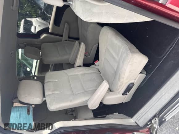 2015 Dodge Grand Caravan SE с VIN 2C4RDGBG4FR635560, выставлен на аукционе IAAI как лот 42639711 с пробегом 112 012 миль миль и . История ставок и продаж доступна на DreamBid. Изображение 8.