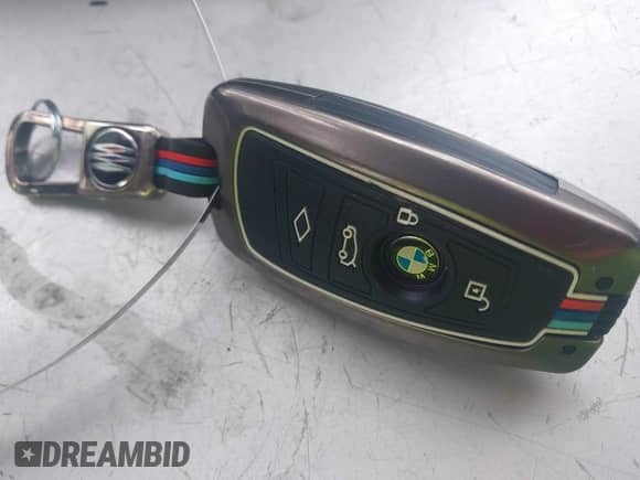 2015 BMW 5 Series 535i с VIN WBA5B1C55FG127630, выставлен на аукционе IAAI как лот 42066209 с пробегом 144 188 миль миль и . История ставок и продаж доступна на DreamBid. Изображение 11.