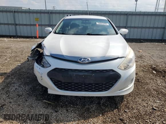 2013 Hyundai Sonata with VIN KMHEC4A44DA071316, listed as a Copart auction lot 70943405 with 183,332 mi miles and Salvage title. Bid and sale history available at DreamBid. Image 5.