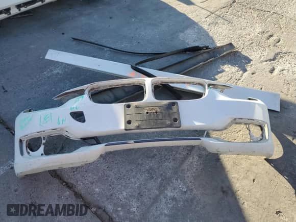 2013 BMW 3 Series 328i z VIN WBA3C1C51DF436499, wystawiony jako Copart lot #89733355 z przebiegiem 155 566 mil mil oraz Szkoda całkowita • Salvage title. Historia ofert i sprzedaży dostępna na DreamBid. Obrazek 12.