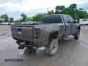 2015 Chevrolet Silverado 2500HD LT z VIN 1GC1KVEG0FF131663, wystawiony jako IAAI lot #42117911 z przebiegiem 144 511 mil mil oraz . Historia ofert i sprzedaży dostępna na DreamBid. Obrazek 4.