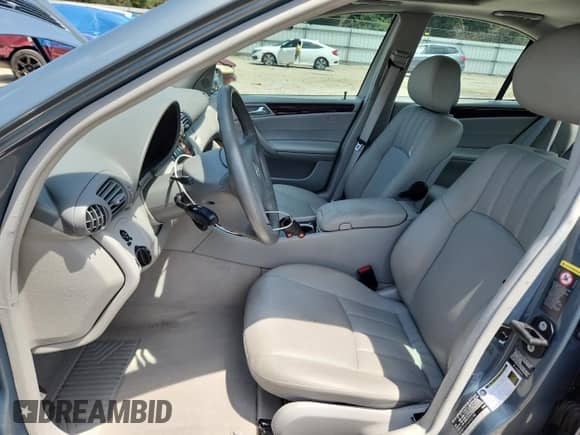 2006 Mercedes-Benz C 280 Luxury с VIN WDBRF54H16A902788, выставлен на аукционе Copart как лот 64110175 с пробегом 62 924 миль миль и Чистый • Clean title. История ставок и продаж доступна на DreamBid. Изображение 7.