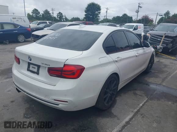 2018 BMW 3 Series 330i with VIN WBA8B9G50JNU96924, listed as a IAAI auction lot 42963089 with 146,217 mi miles and . Bid and sale history available at DreamBid. Image 4.