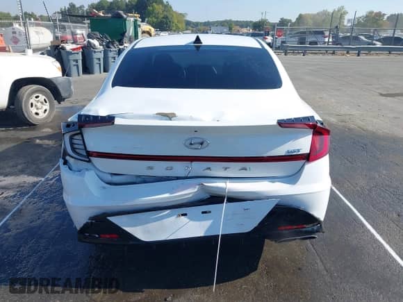 2020 Hyundai Sonata SEL Plus z VIN 5NPEJ4J25LH024599, wystawiony jako IAAI lot #43250746 z przebiegiem 53 519 mil mil oraz . Historia ofert i sprzedaży dostępna na DreamBid. Obrazek 16.