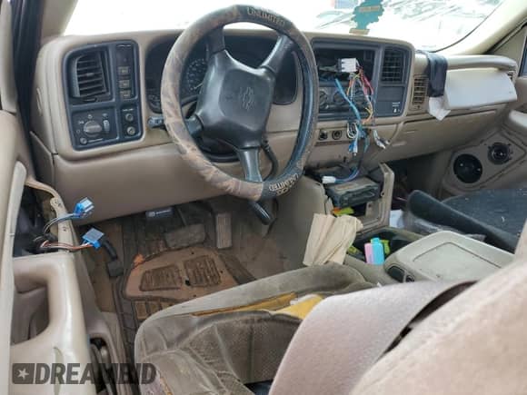 2001 Chevrolet Silverado 2500HD LS z VIN 1GCHK29171E229509, wystawiony jako Copart lot #60524705 z przebiegiem Nie podano mil oraz Szkoda całkowita • Salvage title. Historia ofert i sprzedaży dostępna na DreamBid. Obrazek 8.