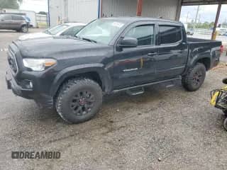 2022 Toyota Tacoma SR z VIN 3TMCZ5AN5NM511508, wystawiony jako Copart lot #80245915 z przebiegiem 58 279 mil mil oraz Szkoda całkowita • Salvage title. Historia ofert i sprzedaży dostępna na DreamBid. Obrazek 1.