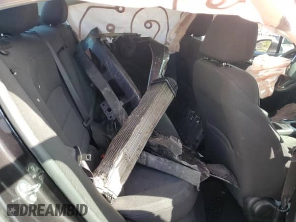 2016 Chevrolet Cruze LT z VIN 1G1BE5SM9G7276579, wystawiony jako Copart lot #84370285 z przebiegiem Nie podano mil oraz Czysty tytuł • Clean title. Historia ofert i sprzedaży dostępna na DreamBid. Obrazek 10.