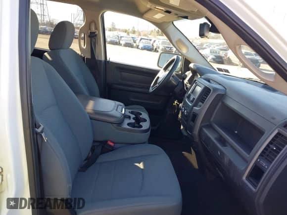 2013 Ram 1500 Tradesman z VIN 1C6RR7FT4DS713864, wystawiony jako IAAI lot #41733346 z przebiegiem 149 150 mil mil oraz . Historia ofert i sprzedaży dostępna na DreamBid. Obrazek 5.