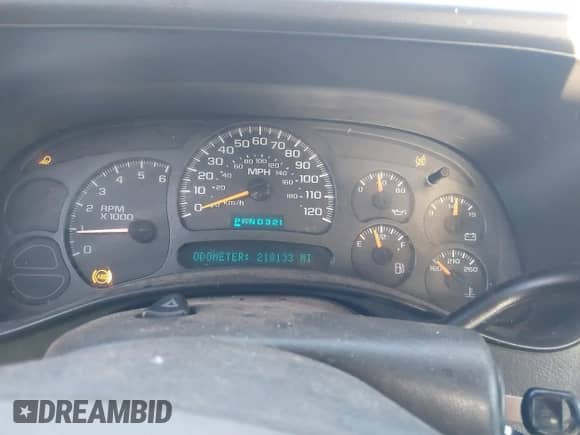2005 Chevrolet Avalanche Z66 with VIN 3GNEC12Z15G228016, listed as a IAAI auction lot 43512608 with 218,133 mi miles and . Bid and sale history available at DreamBid. Image 7.