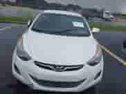 2013 Hyundai Elantra GLS z VIN 5NPDH4AE4DH453798, wystawiony jako IAAI lot #43157722 z przebiegiem 105 302 mil mil oraz . Historia ofert i sprzedaży dostępna na DreamBid. Obrazek 6.