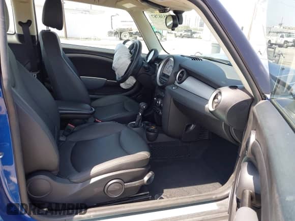 2012 MINI Hardtop with VIN WMWSU3C55CT263283, listed as a IAAI auction lot 42538787 with 55,312 mi miles and . Bid and sale history available at DreamBid. Image 5.