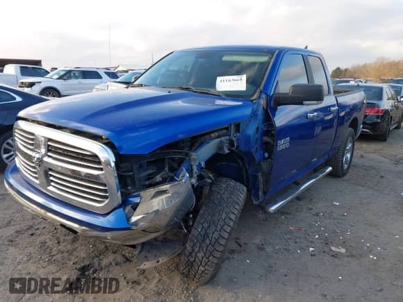2018 Ram 1500 Big Horn z VIN 1C6RR7GT1JS106752, wystawiony jako IAAI lot #41163663 z przebiegiem 91 297 mil mil oraz . Historia ofert i sprzedaży dostępna na DreamBid. Obrazek 2.