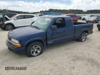 2003 Chevrolet S-10 с VIN 1GCCS19H838235967, выставлен на аукционе Copart как лот 66147785 с пробегом 193 503 миль миль и Списание • Salvage title. История ставок и продаж доступна на DreamBid. Изображение 1.