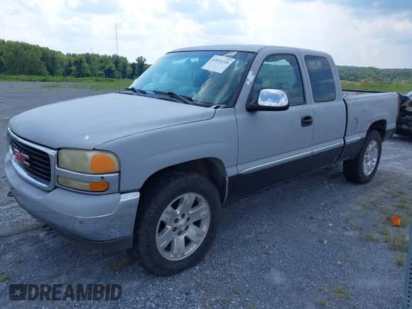 2002 GMC Sierra 1500 SLE с VIN 2GTEC19V721345759, выставлен на аукционе IAAI как лот 43026220 с пробегом 340 756 миль миль и . История ставок и продаж доступна на DreamBid. Изображение 2.