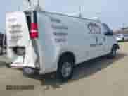 2017 Chevrolet Express Cargo z VIN 1GCZGHFG5H1349912, wystawiony jako IAAI lot #41638800 z przebiegiem 126 262 mil mil oraz . Historia ofert i sprzedaży dostępna na DreamBid. Obrazek 4.