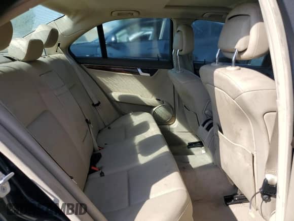 2012 Mercedes-Benz C 250 Sport с VIN WDDGF4HBXCR233965, выставлен на аукционе Copart как лот 82598215 с пробегом 156 674 миль миль и Чистый • Clean title. История ставок и продаж доступна на DreamBid. Изображение 10.