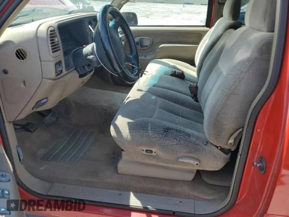 1996 Chevrolet Silverado 1500 with VIN 2GCEC19R7T1126417, listed as a Copart auction lot 67292645 with 310,656 mi miles and Salvage title. Bid and sale history available at DreamBid. Image 7.