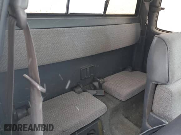 1997 Toyota Tacoma z VIN 4TAWM72N2VZ315302, wystawiony jako Copart lot #87952085 z przebiegiem 190 437 mil mil oraz Szkoda całkowita • Salvage title. Historia ofert i sprzedaży dostępna na DreamBid. Obrazek 10.