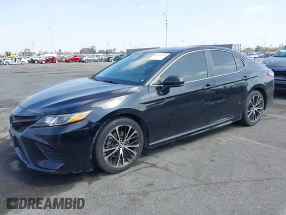 2019 Toyota Camry SE z VIN 4T1B11HK3KU216191, wystawiony jako IAAI lot #43346776 z przebiegiem 105 440 mil mil oraz . Historia ofert i sprzedaży dostępna na DreamBid. Obrazek 17.