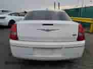 2009 Chrysler 300 Touring с VIN 2C3KA53V69H607284, выставлен на аукционе Copart как лот 68042175 с пробегом 139 435 миль миль и Списание • Salvage title. История ставок и продаж доступна на DreamBid. Изображение 6.