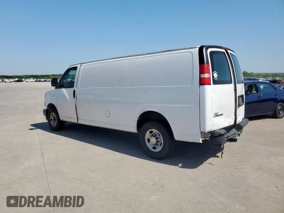 2019 Chevrolet Express Cargo с VIN 1GCWGBFP4K1164337, выставлен на аукционе Copart как лот 52308495 с пробегом 151 533 миль миль и Списание • Salvage title. История ставок и продаж доступна на DreamBid. Изображение 2.