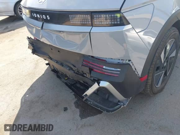 2025 Hyundai Ioniq 5 SEL z VIN 7YAKN4DA3SY003346, wystawiony jako IAAI lot #42404063 z przebiegiem 2 356 mil mil oraz . Historia ofert i sprzedaży dostępna na DreamBid. Obrazek 20.