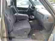 1999 GMC Sierra 1500 SL с VIN 1GTEC14V2XE521601, выставлен на аукционе IAAI как лот 42318338 с пробегом Не указан миль и . История ставок и продаж доступна на DreamBid. Изображение 5.