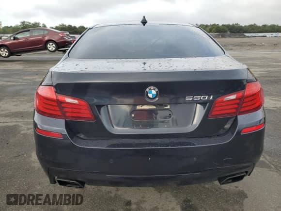 2016 BMW 5 Series 550i z VIN WBAKN9C55GD963000, wystawiony jako Copart lot #82060105 z przebiegiem 91 259 mil mil oraz Szkoda całkowita • Salvage title. Historia ofert i sprzedaży dostępna na DreamBid. Obrazek 6.